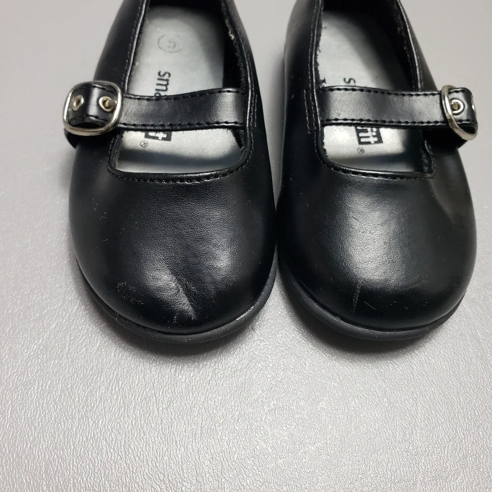 Smart fit little girls dress shoes 5